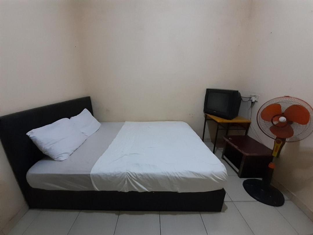 Spot On 93428 Pinus Jaya Syariahneartaman Amaryllis Pekanbaru