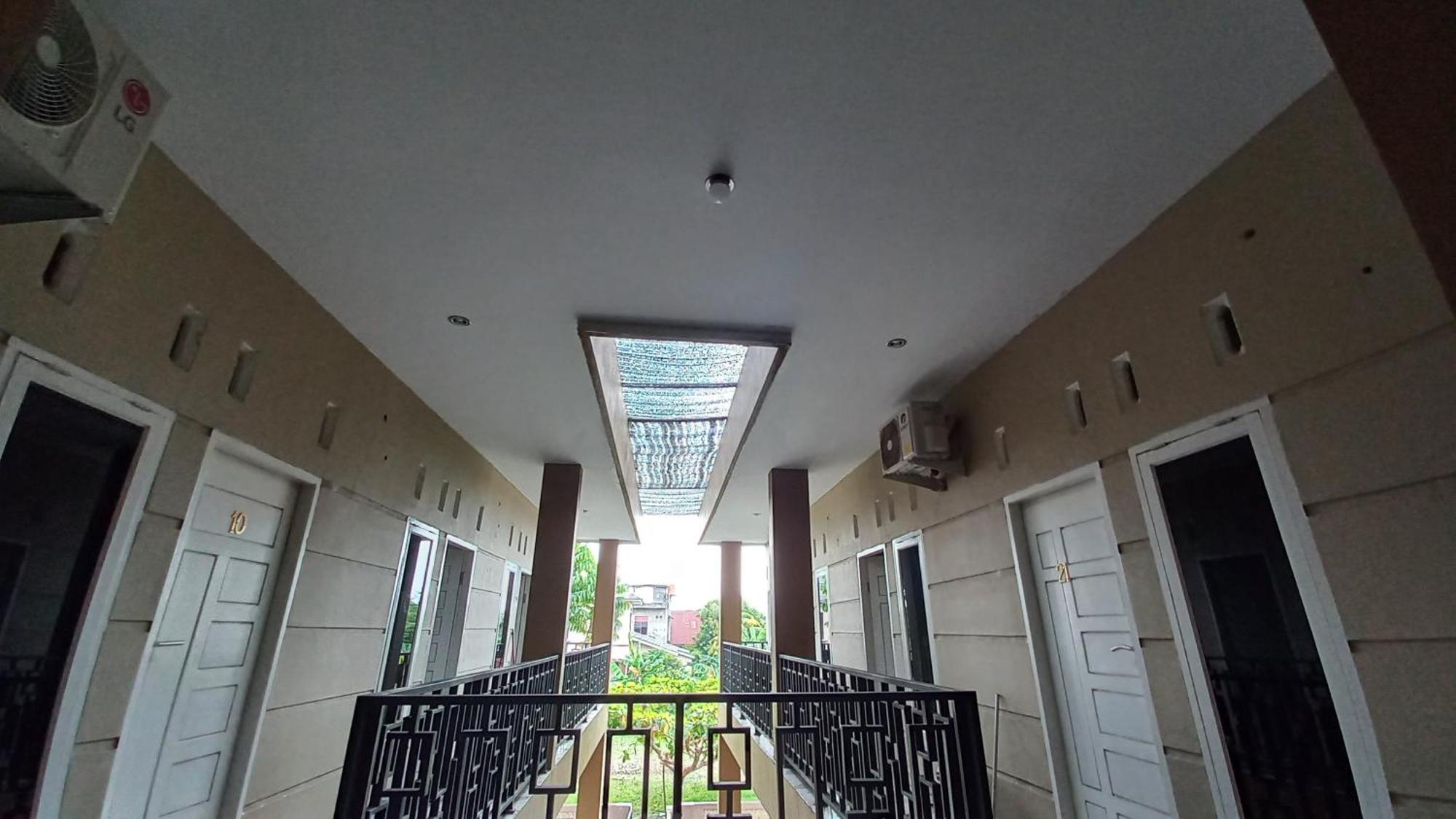 Spot On 93428 Pinus Jaya Syariahneartaman Amaryllis Hotel 2*